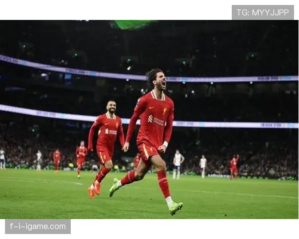 索博斯洛伊英超首秀闪耀全场，助球队斩获关键胜利