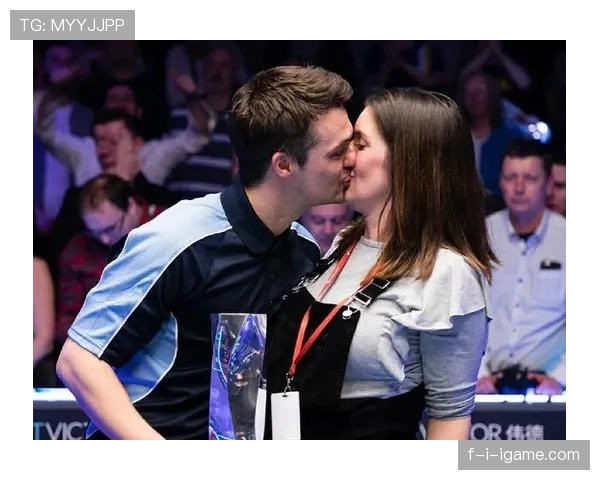 苏亚雷斯 vs 伊布：力量与技术的终极对比